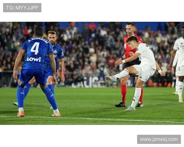 西甲联赛33轮视频：西甲联赛第33轮的精彩比赛回顾与视频集锦